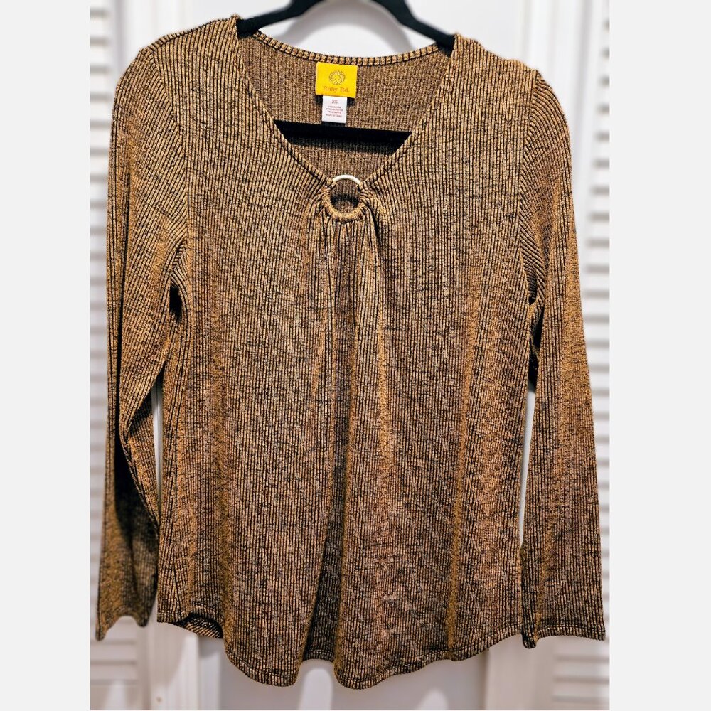 Ruby Rd. Two-Piece Oversized Rib-Knit O-Ring Lounge Set in Cognac - Picture 3 of 8